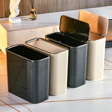 14L Plastic Trash Bin with Lid